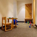 Schloss & Hotel 4*