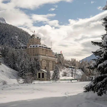 Schloss & فندق بونتريسنا
