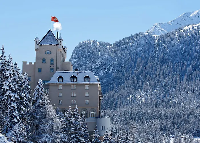 Schloss & Szálloda Pontresina