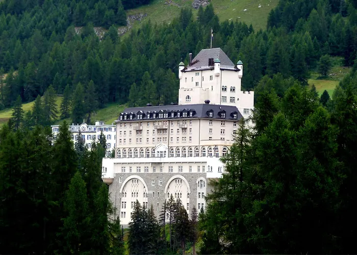 Schloss & 4* Понтрезина