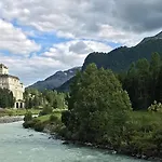 Schloss & 4* Pontresina