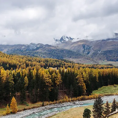 Schloss & 4* Pontresina