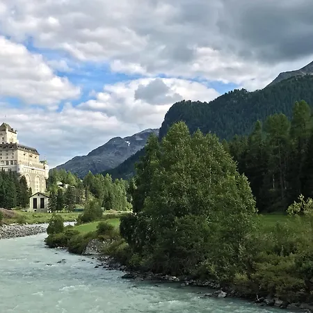 Schloss & 4* Pontresina