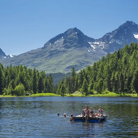 Schloss & מלון פונטרסינה