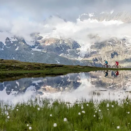 Hotel Schloss & Pontresina