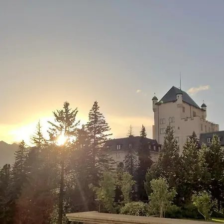 Schloss & 4* Pontresina